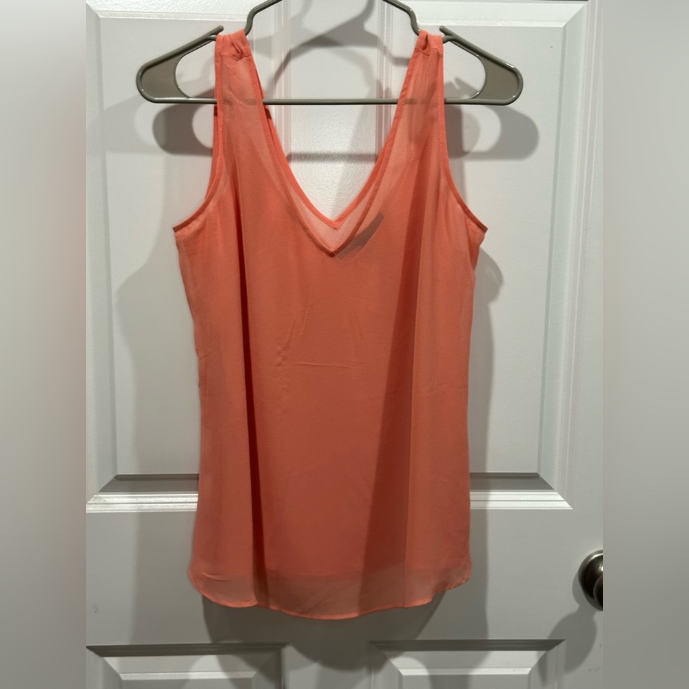 White House Black Market tank